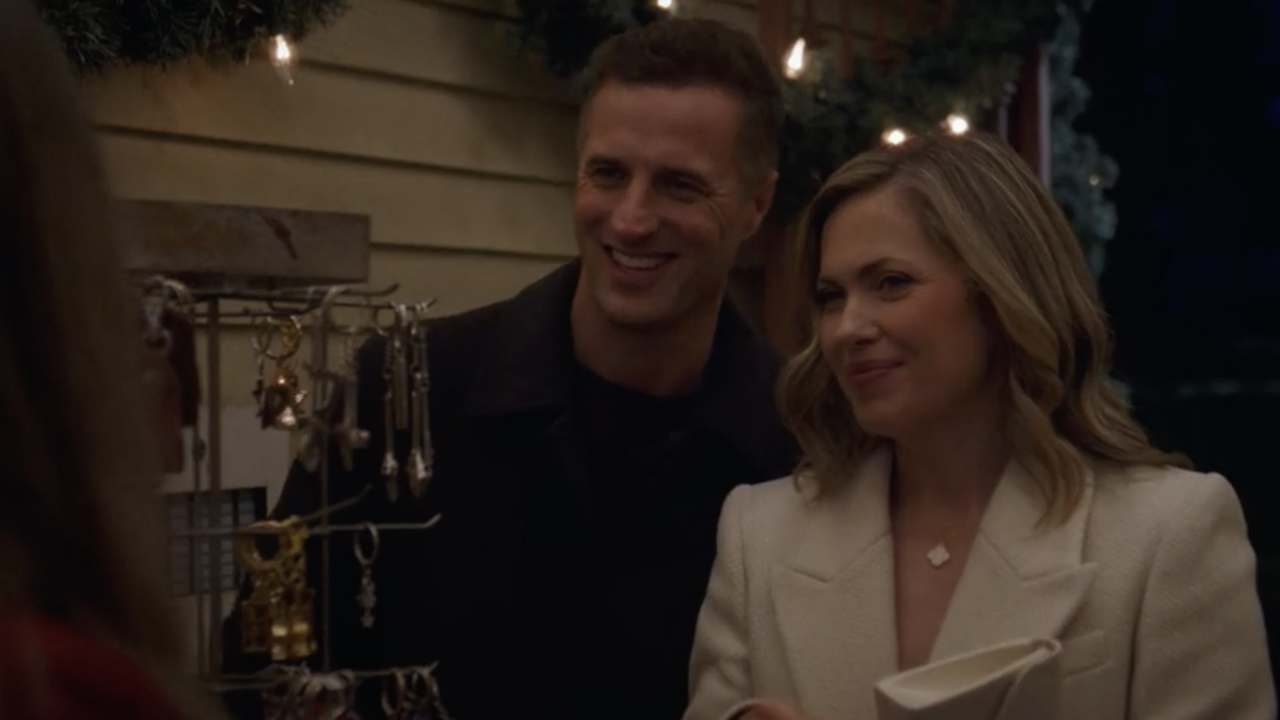mr. & mrs. christmas movie trailer 